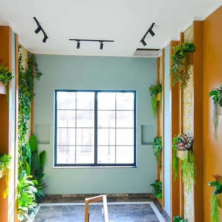 Juglans Apart-hotel 4*