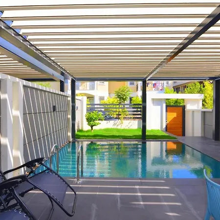 Juglans Aparthotel
