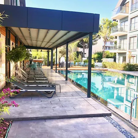 Juglans Aparthotel