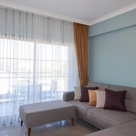 Aparthotel Juglans *